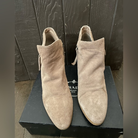 DOLCE VITA Size 11 Lanie Suede Taupe double zipper booties block heel - Picture 2 of 8